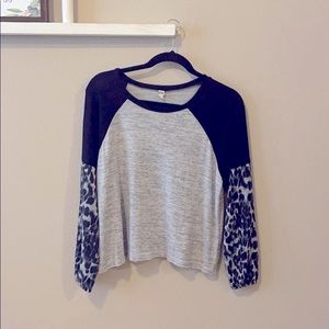 Cute casual, super comfy cheetah print shirt!